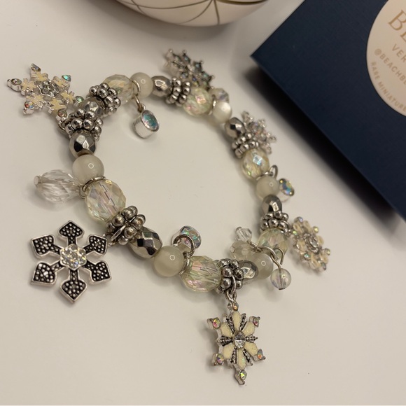 Snowflake Crystal Stretch Bracelet AB Aurora Borealis Rhinestones Linen ❄️💎 - Picture 7 of 11